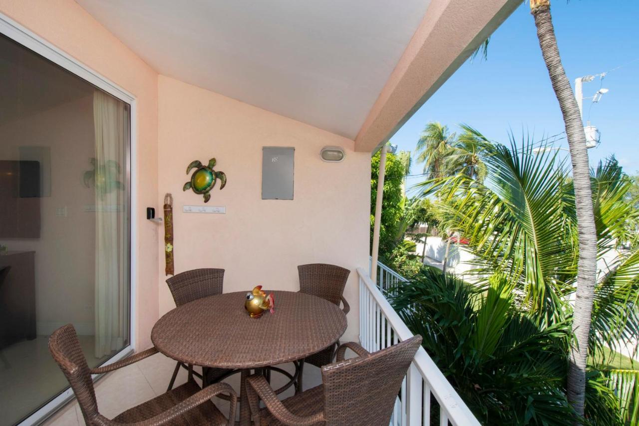 Beach Living At Island Pine Villas Blaw Джорджтаун Экстерьер фото