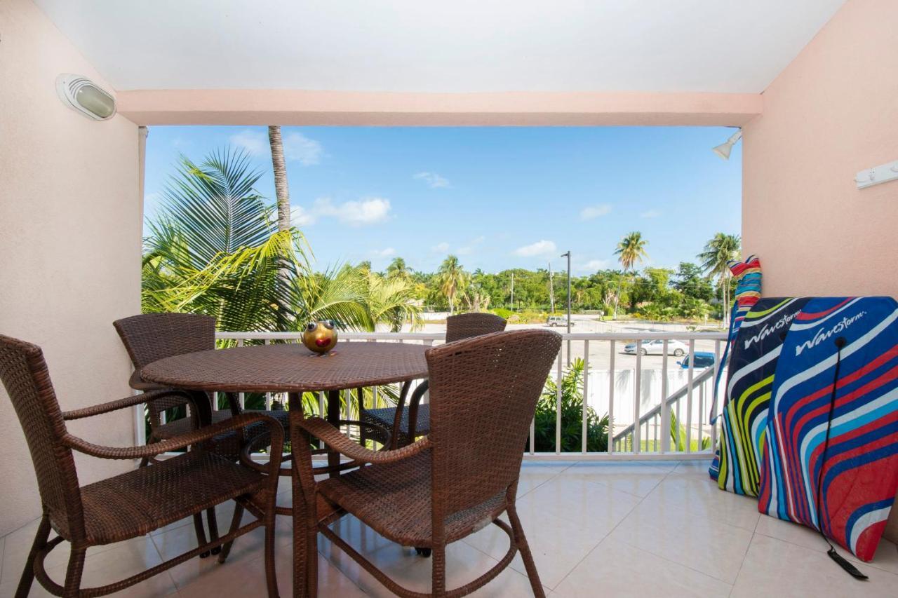 Beach Living At Island Pine Villas Blaw Джорджтаун Экстерьер фото