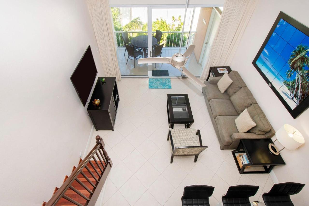 Beach Living At Island Pine Villas Blaw Джорджтаун Экстерьер фото